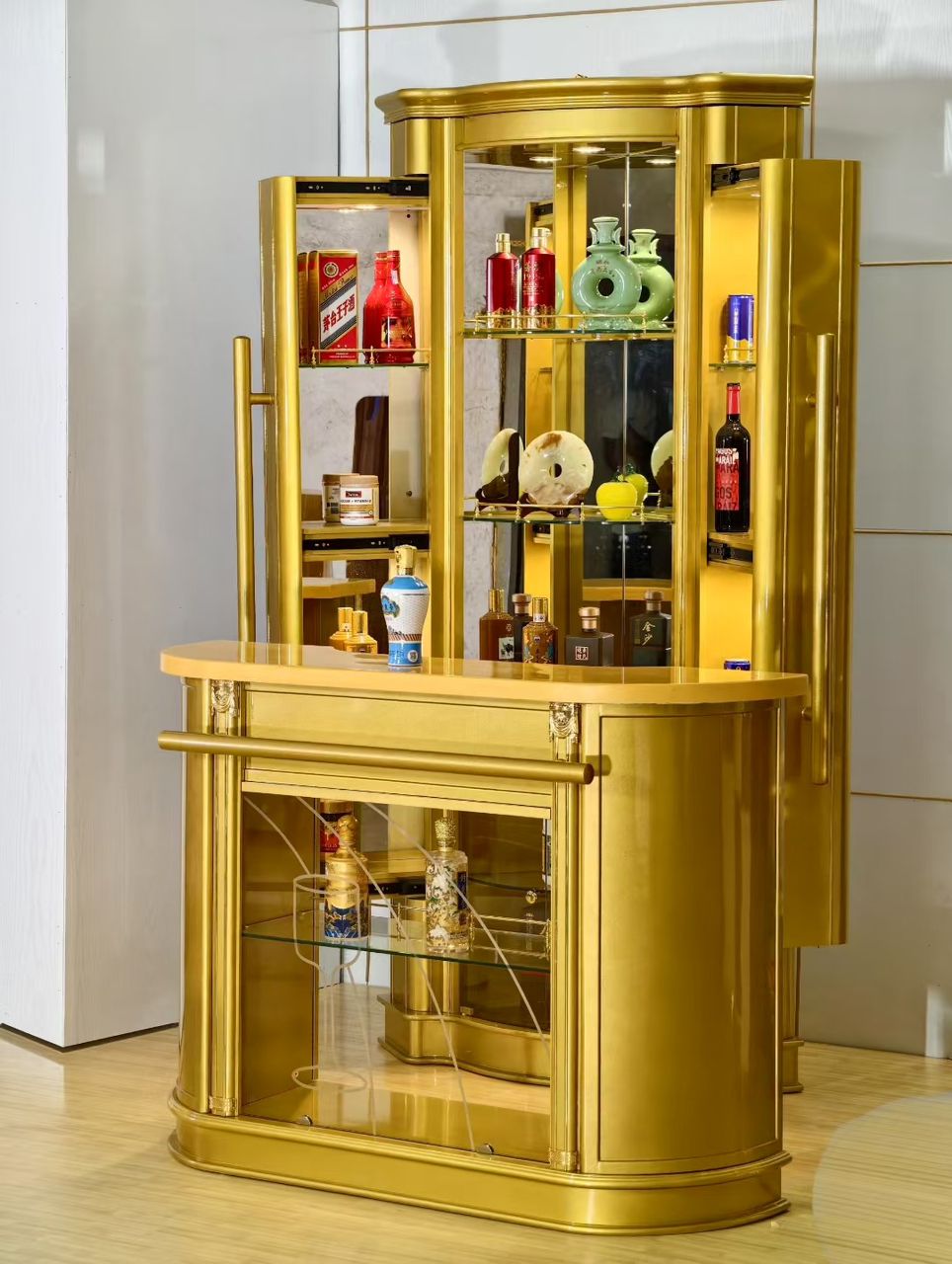 Bar & Lounge